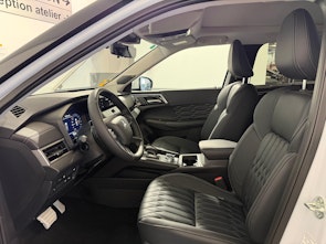 Vehicle image MITSUBISHI Outlander 2.4 PHEV Instyle 4x4 " Roues hiver gratuites !!