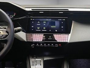 Vehicle image PEUGEOT 308 SW 1.2 Hybrid GT