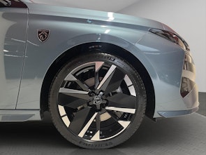 Vehicle image PEUGEOT 308 SW 1.2 Hybrid GT