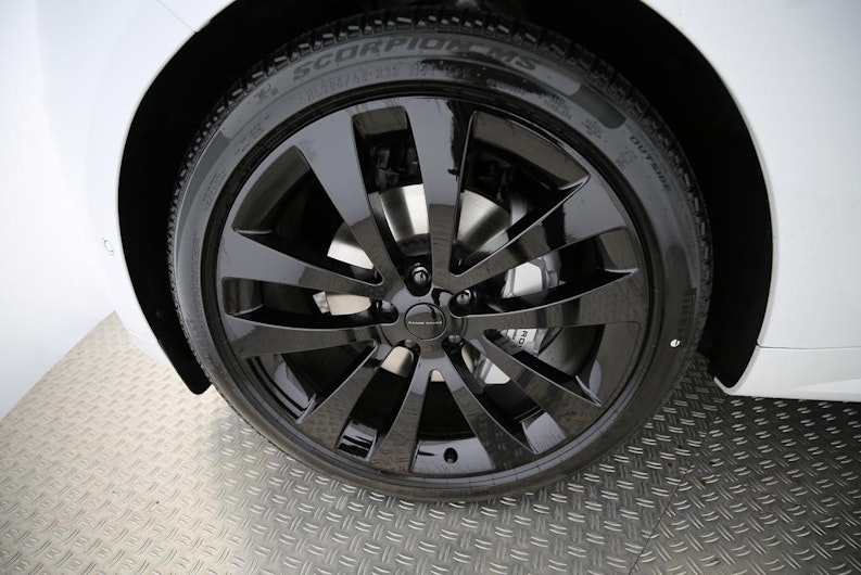 Vehicle image LAND ROVER RANGE ROVER SPORT