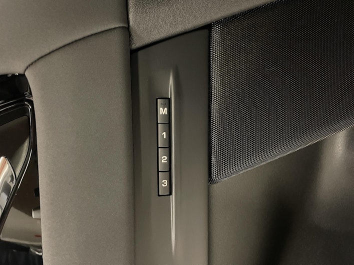 Vehicle image LAND ROVER RANGE ROVER EVOQUE