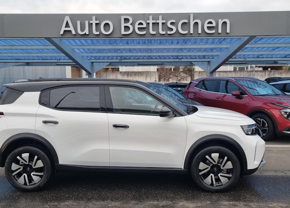 Vehicle image 3 Vehicle image 3