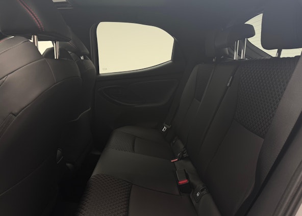 Vehicle image 9 Vehicle image 9