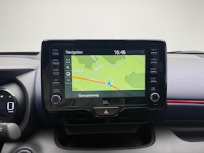 Vehicle image TOYOTA Yaris 1.5 VVT-i HSD Pop