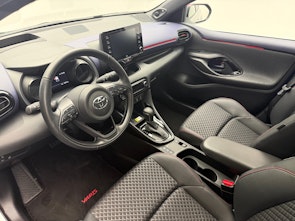 Vehicle image TOYOTA Yaris 1.5 VVT-i HSD Pop