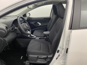 Vehicle image TOYOTA Yaris 1.5 VVT-i HSD Comfort
