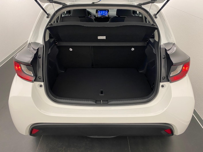 Vehicle image TOYOTA YARIS