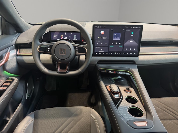 Vehicle image ZEEKR 001