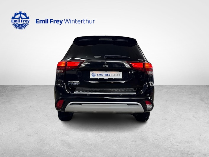 Vehicle image MITSUBISHI OUTLANDER