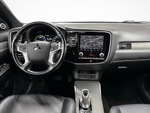 Vehicle image MITSUBISHI Outlander 2.4 PHEV Diamond