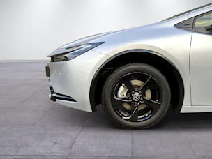 Toyota Prius 2.0 Plug-In-Hybrid Style