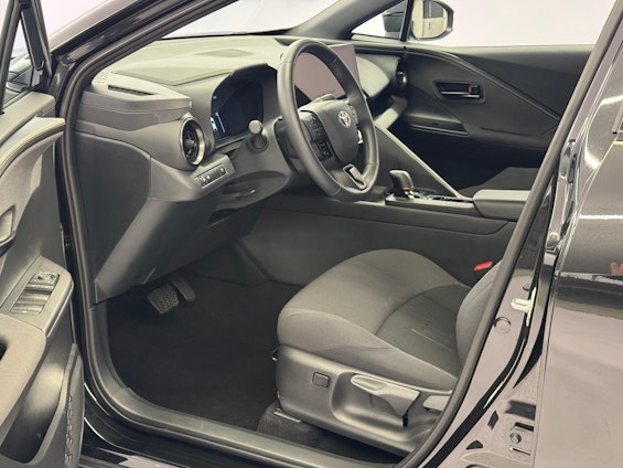 Vehicle image 6 Vehicle image 6