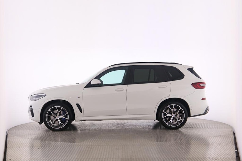 Vehicle image BMW X5