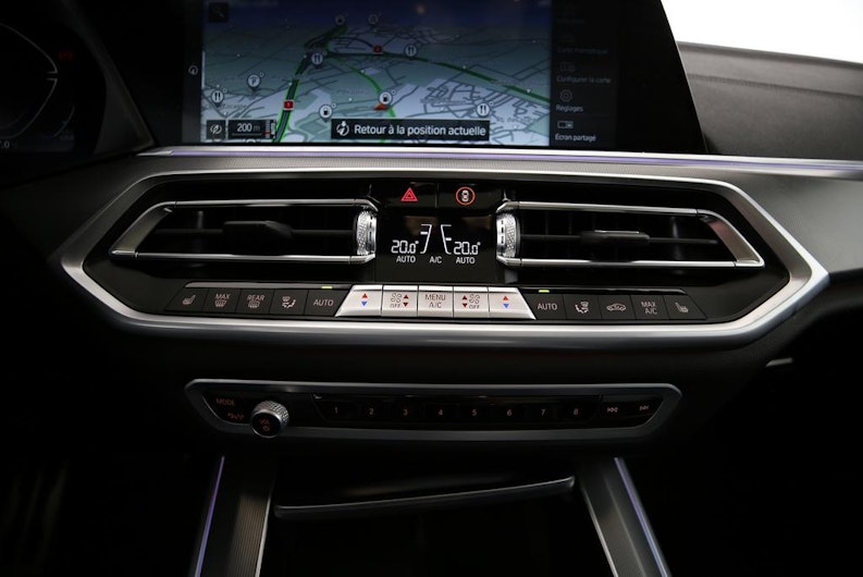 Vehicle image BMW X5