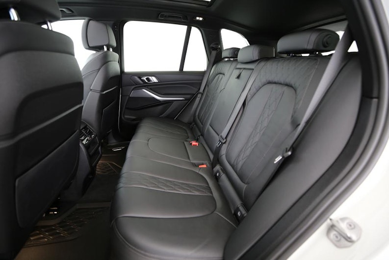 Vehicle image BMW X5