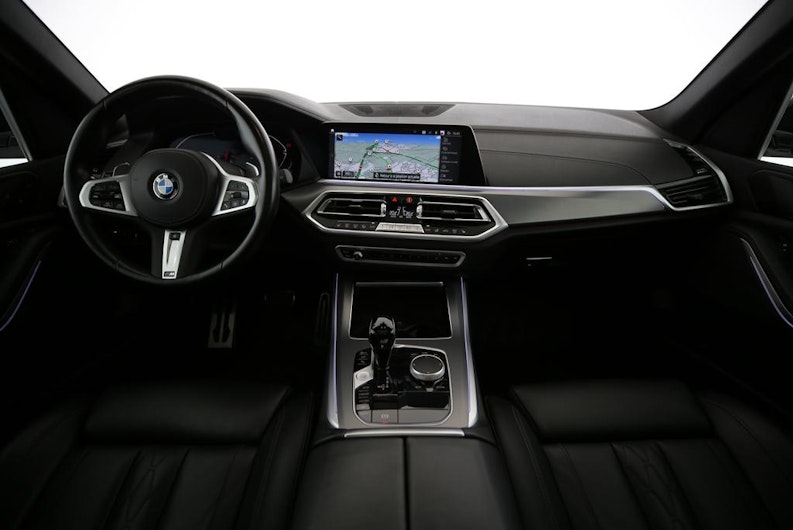 Vehicle image BMW X5