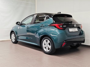 Vehicle image TOYOTA Yaris 1.5 VVT-i HSD Premium