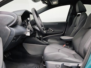 Vehicle image TOYOTA Yaris 1.5 VVT-i HSD Premium