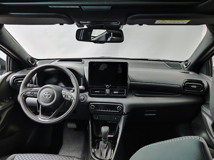 Vehicle image TOYOTA YARIS