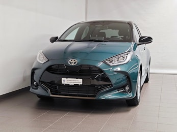 Vehicle image TOYOTA Yaris 1.5 VVT-i HSD Premium