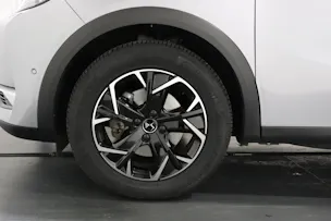 DS Automobiles 3 Crossback E-Tense So Chic