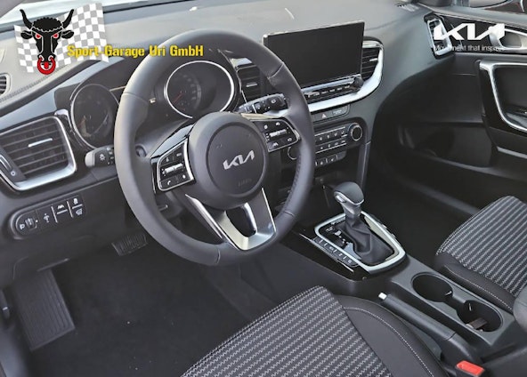 Vehicle image 8 Vehicle image 8