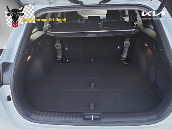 Vehicle image 12 Vehicle image 12