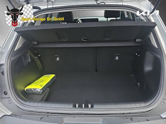 Vehicle image 12 Vehicle image 12