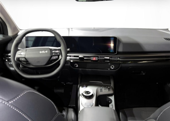 Vehicle image 4 Vehicle image 4