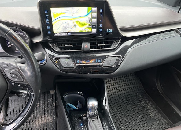 Vehicle image 9 Vehicle image 9