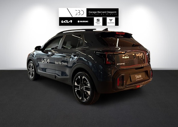 Vehicle image 5 Vehicle image 5