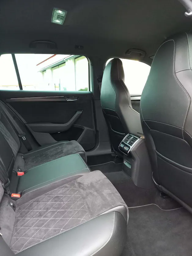 Škoda Superb Combi 2.0 TDI 200 SportLine 4x4 DSG