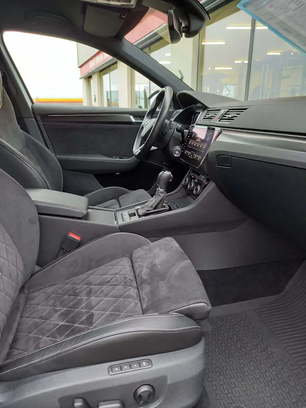 Škoda Superb Combi 2.0 TDI 200 SportLine 4x4 DSG