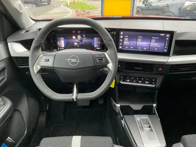 Opel Frontera 1.2 T HEV 145 Edition