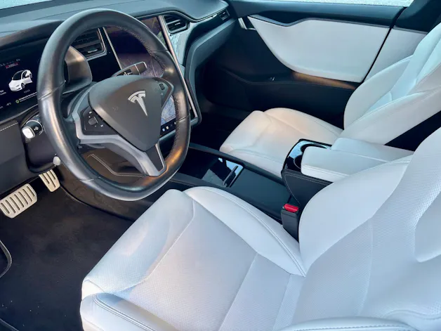 Tesla Model S 100 Performance D