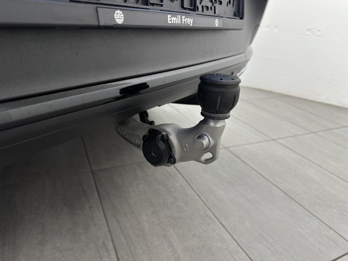 Vehicle image MERCEDES-BENZ GLC 200