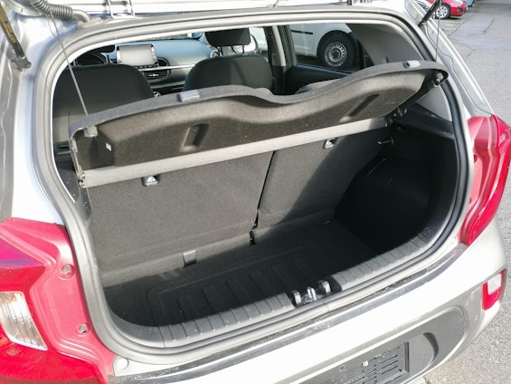 Vehicle image 9 Vehicle image 9