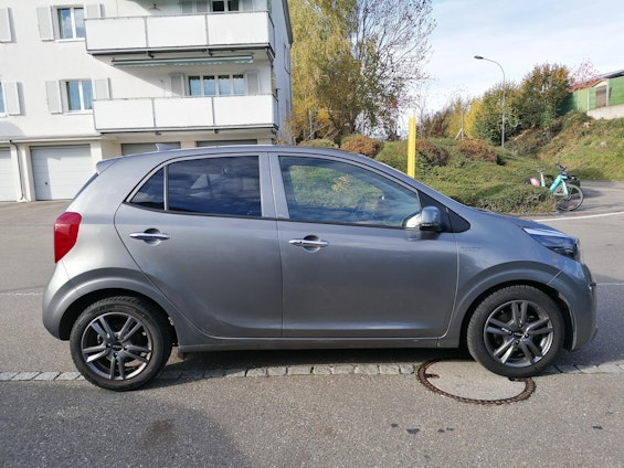 Vehicle image 3 Vehicle image 3