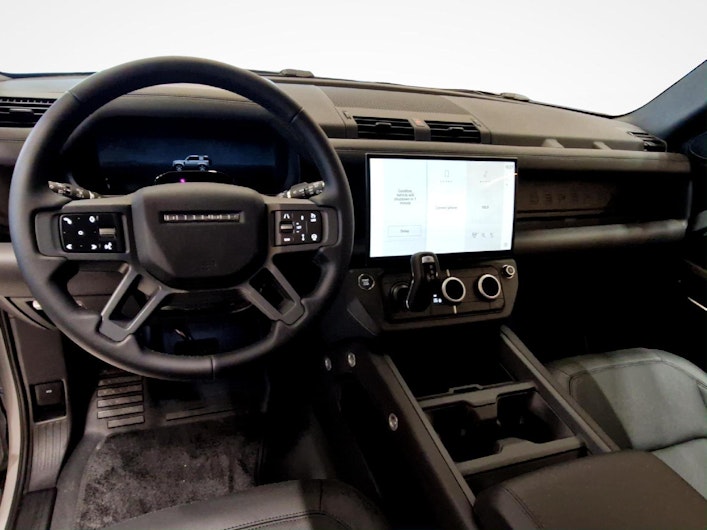 Vehicle image LAND ROVER DEFENDER