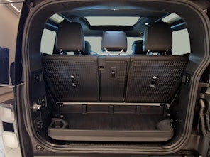 Vehicle image LAND ROVER Defender 90 3.0 D I6 350 X-Dynamic HSE