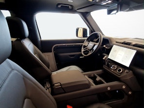 Vehicle image LAND ROVER Defender 90 3.0 D I6 350 X-Dynamic HSE