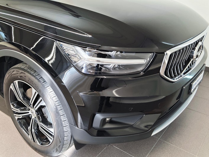Vehicle image VOLVO XC40