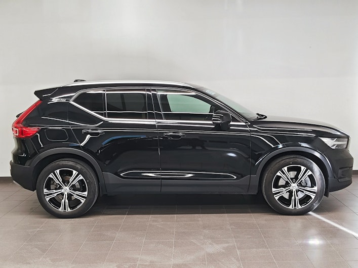 Vehicle image VOLVO XC40
