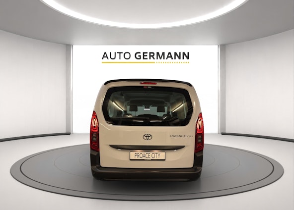 Vehicle image 5 Vehicle image 5