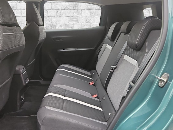 Vehicle image 7 Vehicle image 7