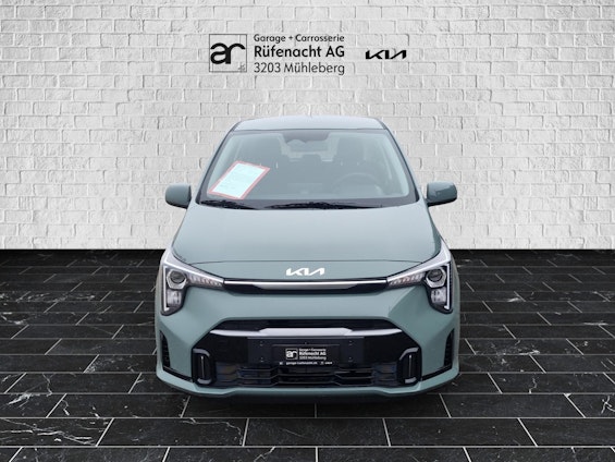 Vehicle image 2 Vehicle image 2