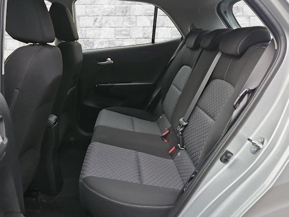 Vehicle image 7 Vehicle image 7