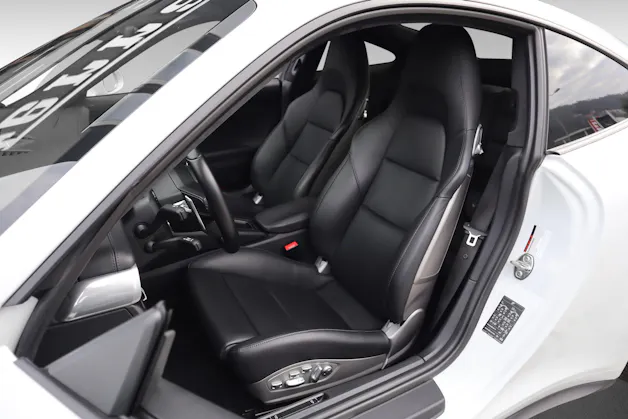 Porsche 911 Carrera 4 GTS PDK