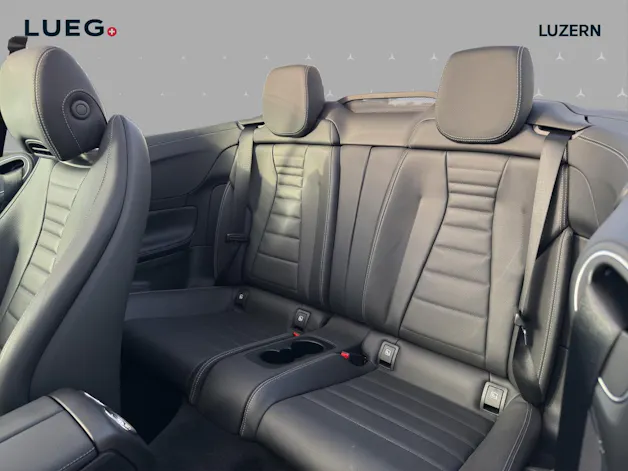 Mercedes-Benz E 200 Cabriolet 4Matic AMG Line 9G-Tronic
