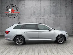 Škoda Superb Combi 2.0 TDi Ambition 4x4 DSG